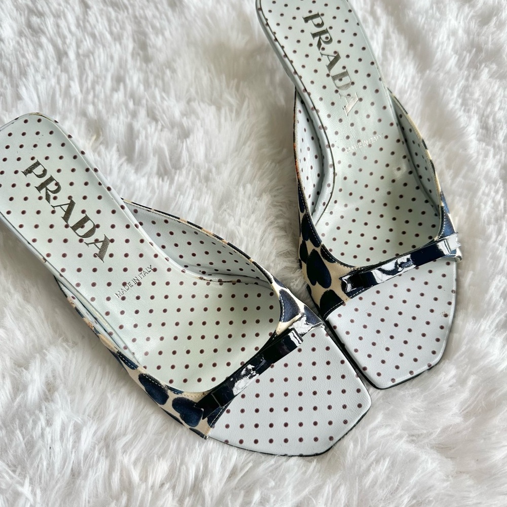 Vintage Prada SS200 Polka Dot Heart Kitten Heels - Picture 5 of 9